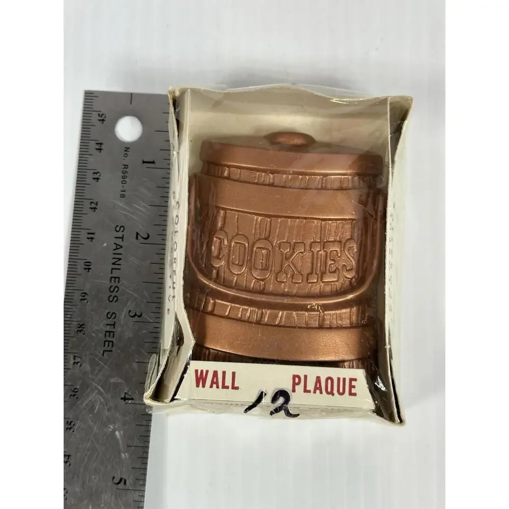 N/A vintage chalkware